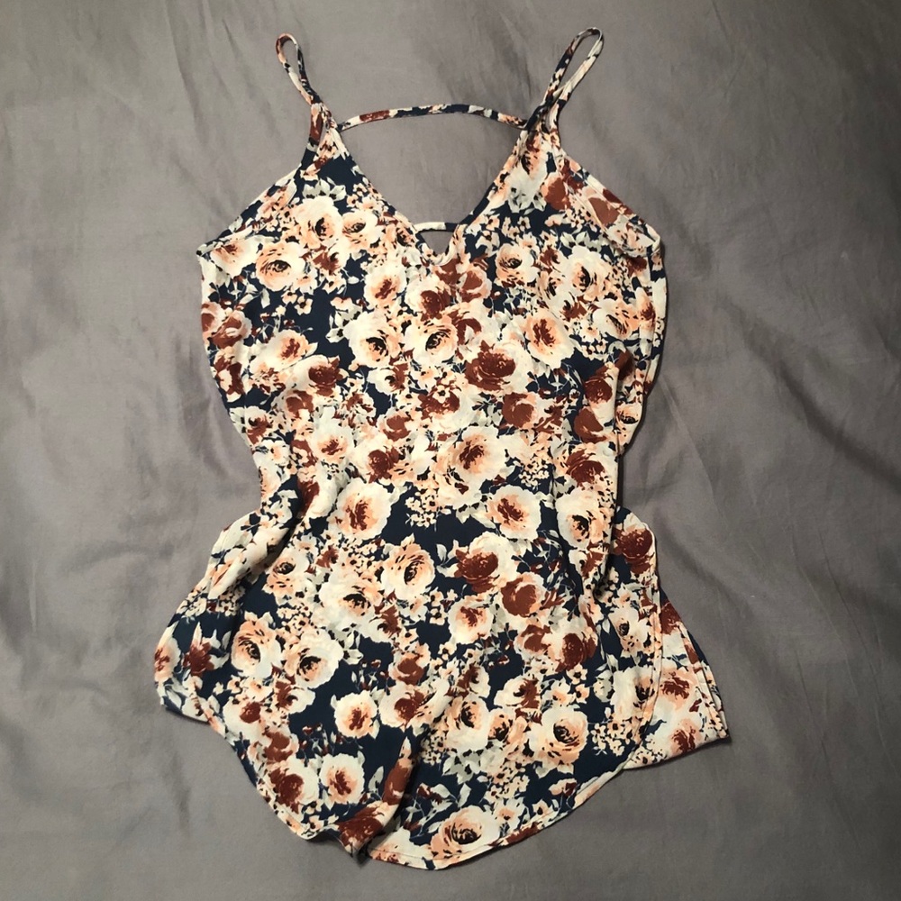 LUSH high/low Floral Tank Top